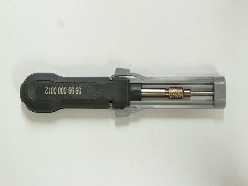   0999-000-0012 0999-000-0012